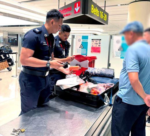 20240625_multi_agency_enforcement_operations_at_changi_airport 8